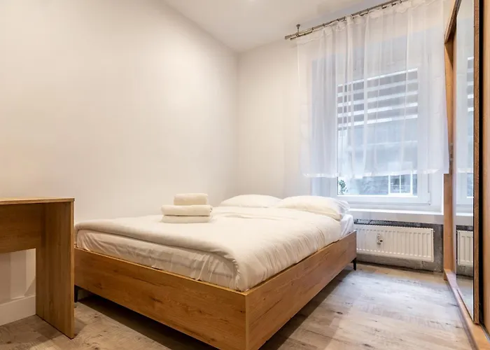 Zawodzie 3-Bedroom Apartment