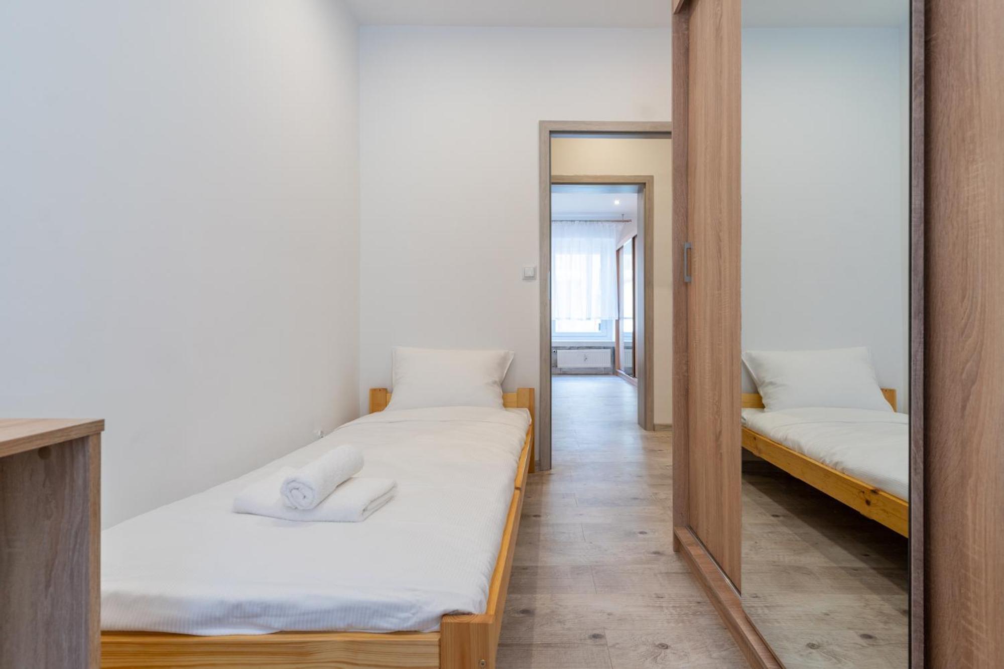 Zawodzie 3-bedroom Apartment