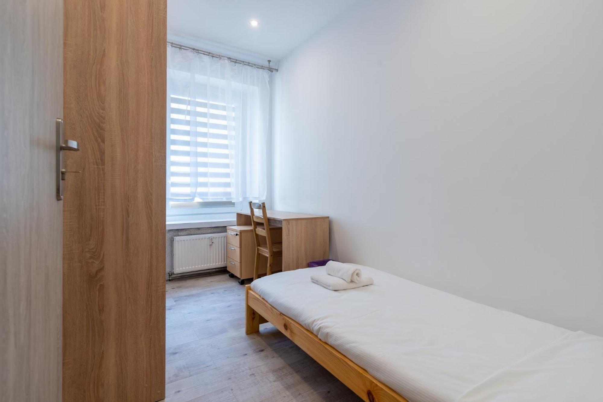 Zawodzie 3-bedroom Apartment